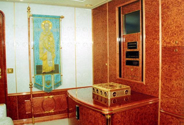 Chiêm ngưỡng dàn phương tiện hùng hậu phục vụ Tổng thống Putin